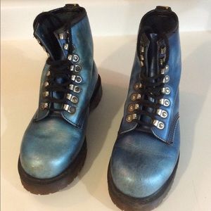 Vintage Dr. Marten Boots VGUC